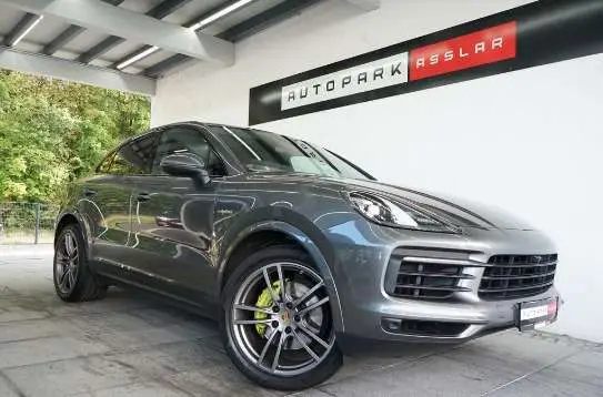 Photo 1 : Porsche Cayenne 2021 Hybrid