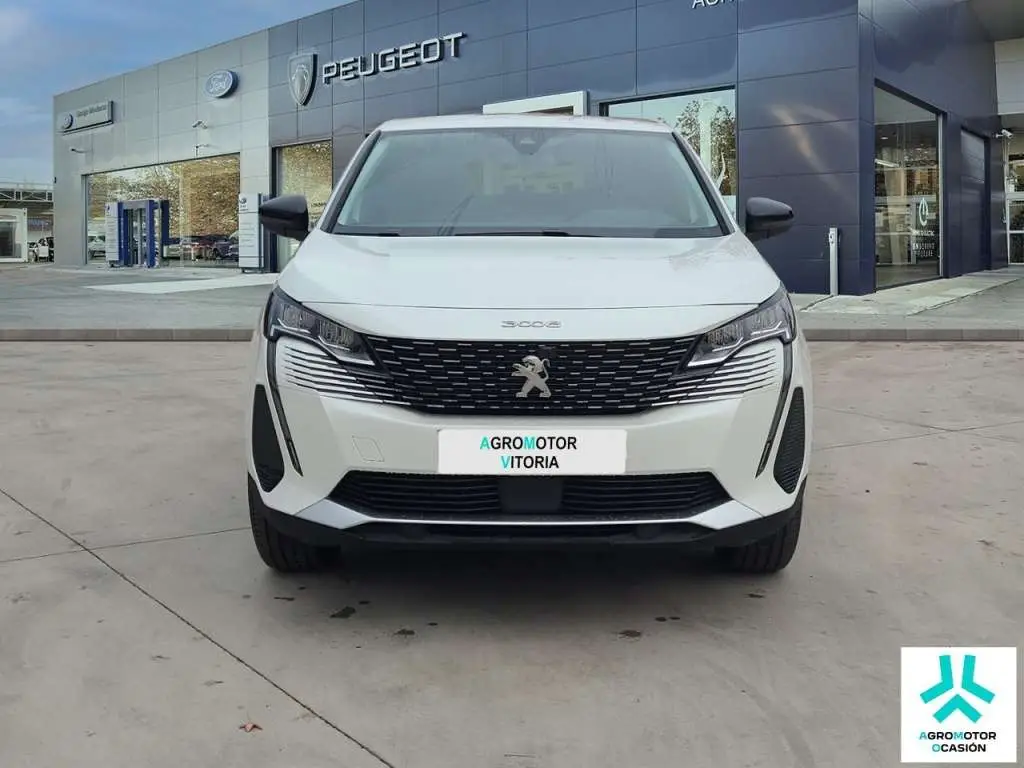 Photo 1 : Peugeot 3008 2024 Petrol