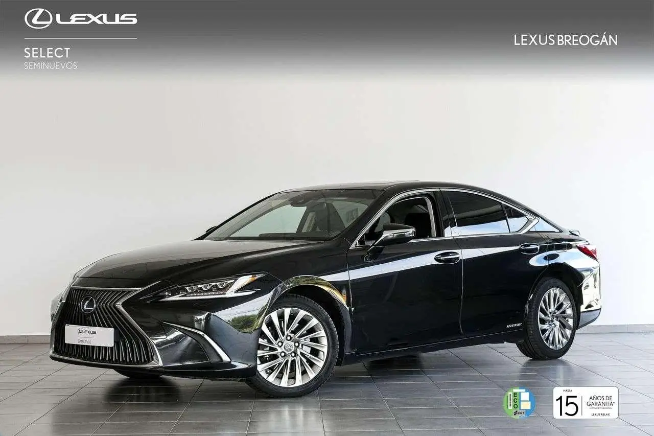 Photo 1 : Lexus Es 2020 Hybrid