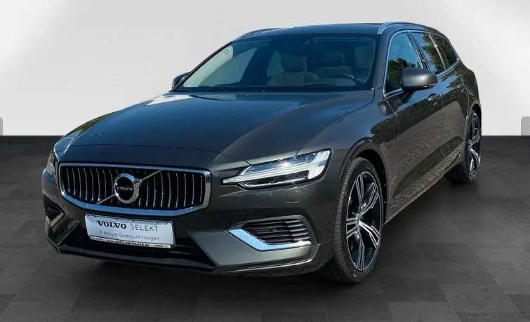 Photo 1 : Volvo V60 2020 Hybride