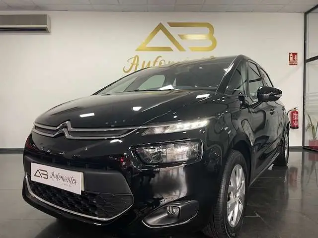 Photo 1 : Citroen C4 2015 Petrol