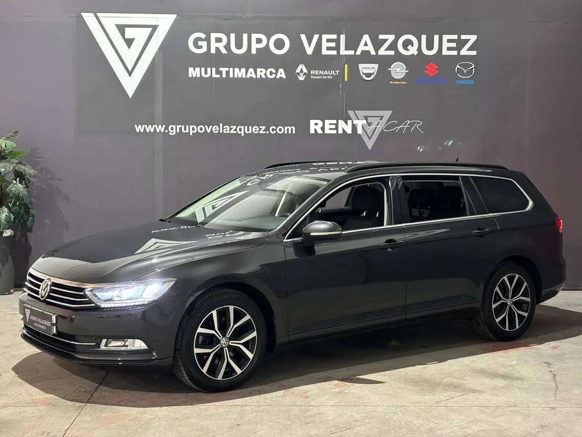 Photo 1 : Volkswagen Passat 2019 Diesel