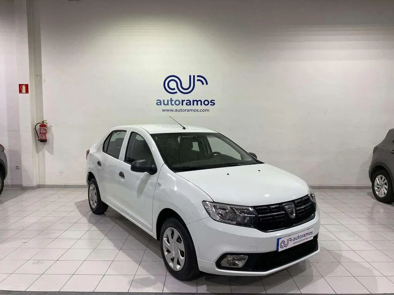 Photo 1 : Dacia Logan 2019 Petrol