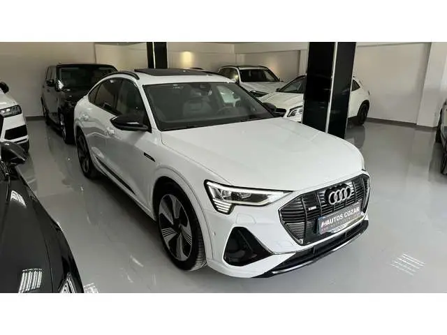 Photo 1 : Audi E-tron 2020 Électrique