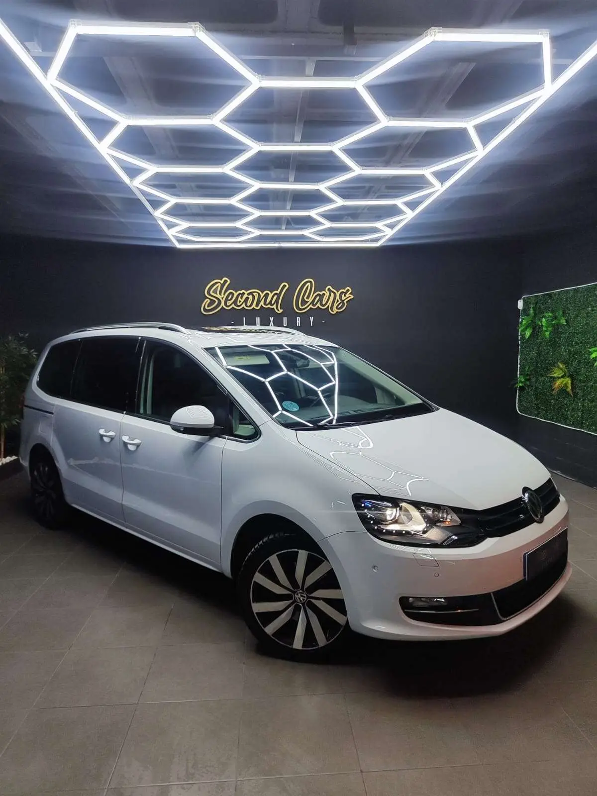 Photo 1 : Volkswagen Sharan 2020 Petrol