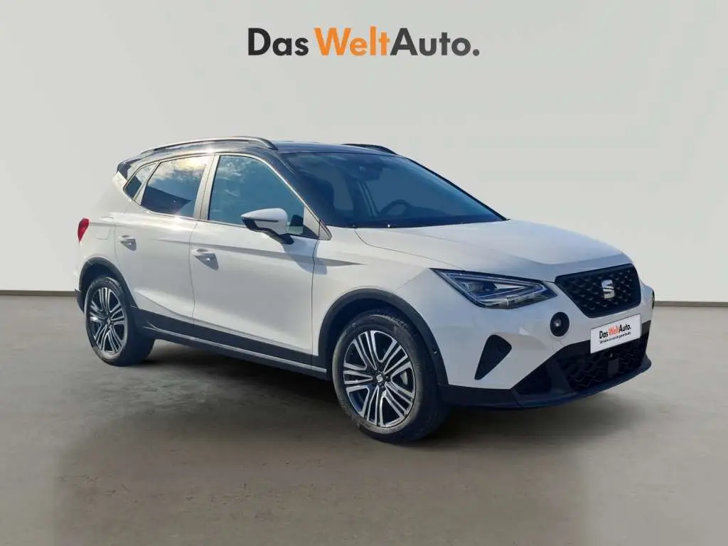 Photo 1 : Seat Arona 2024 Essence