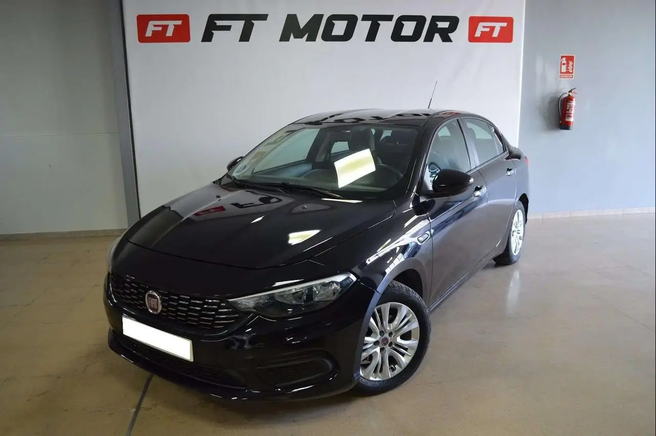 Photo 1 : Fiat Tipo 2018 Essence