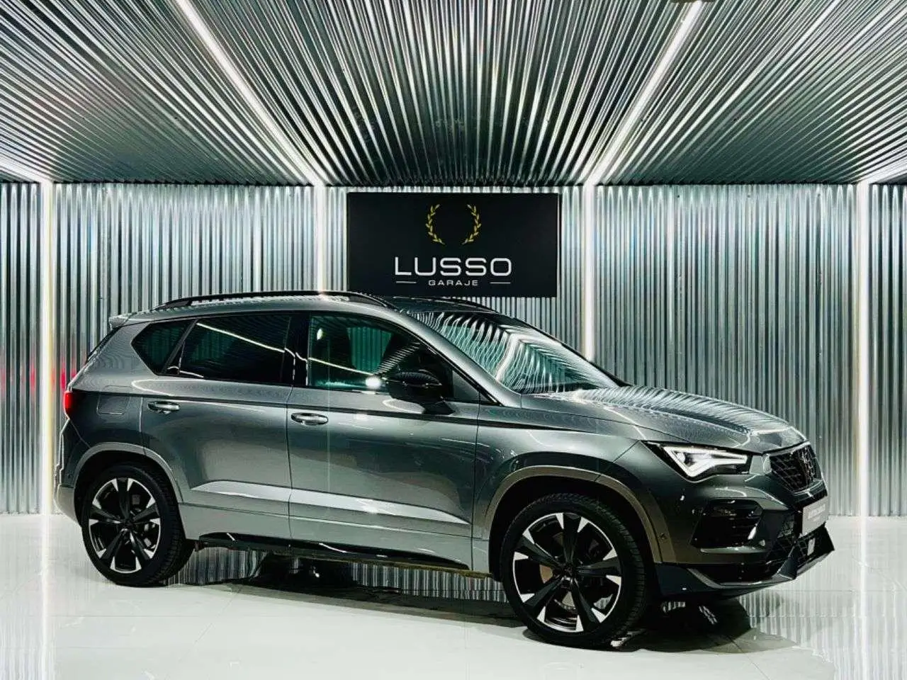 Photo 1 : Cupra Ateca 2023 Petrol