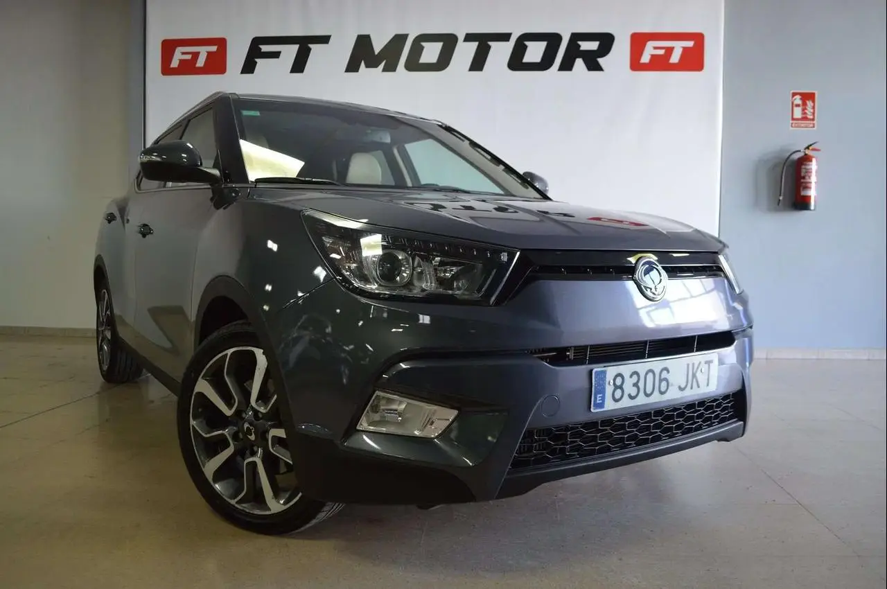 Photo 1 : Ssangyong Tivoli 2016 Diesel