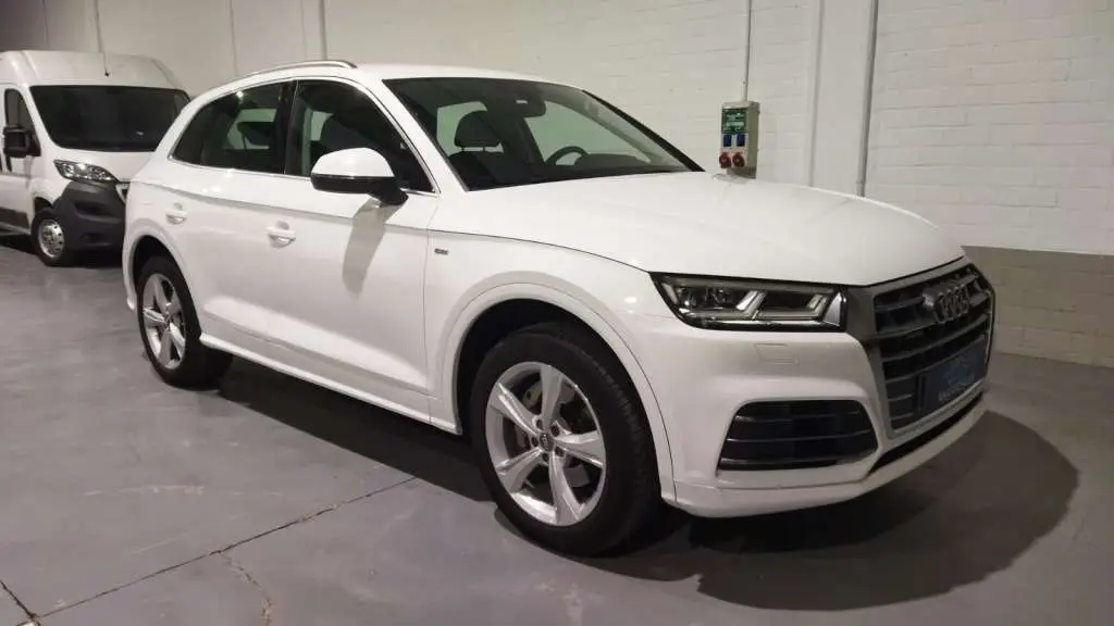 Photo 1 : Audi Q5 2019 Diesel