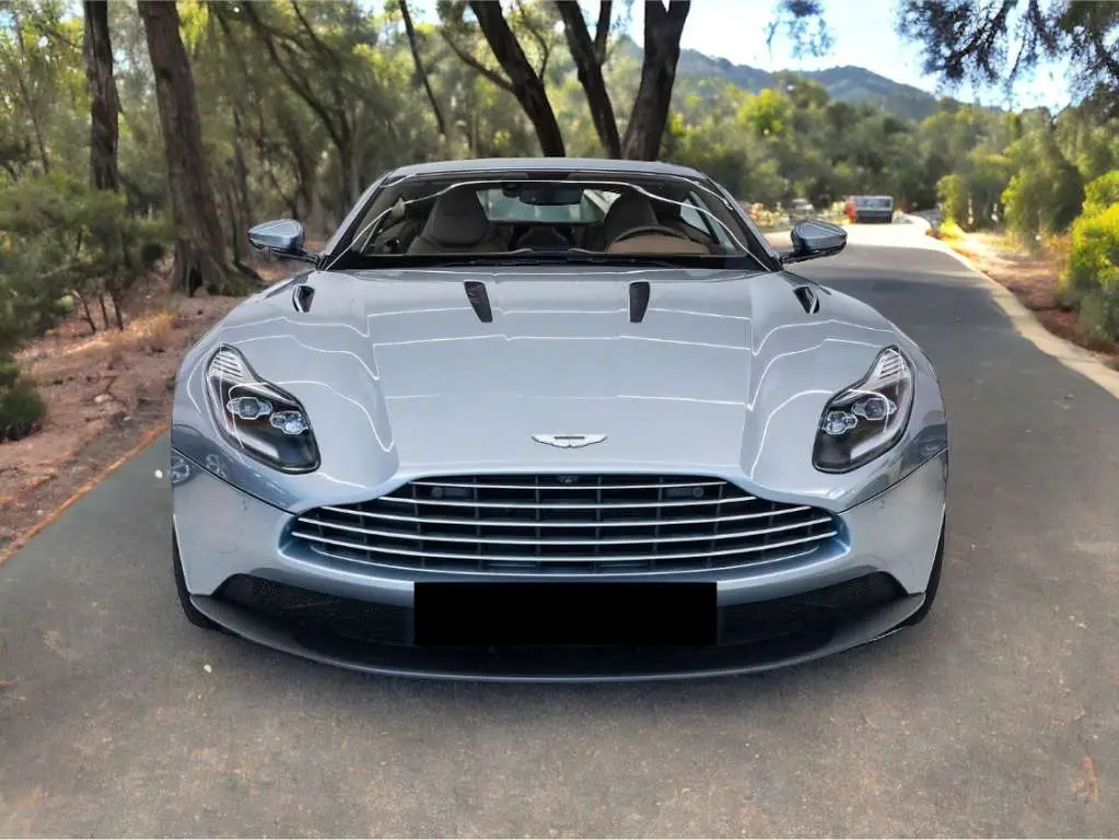 Photo 1 : Aston Martin Db11 2018 Essence