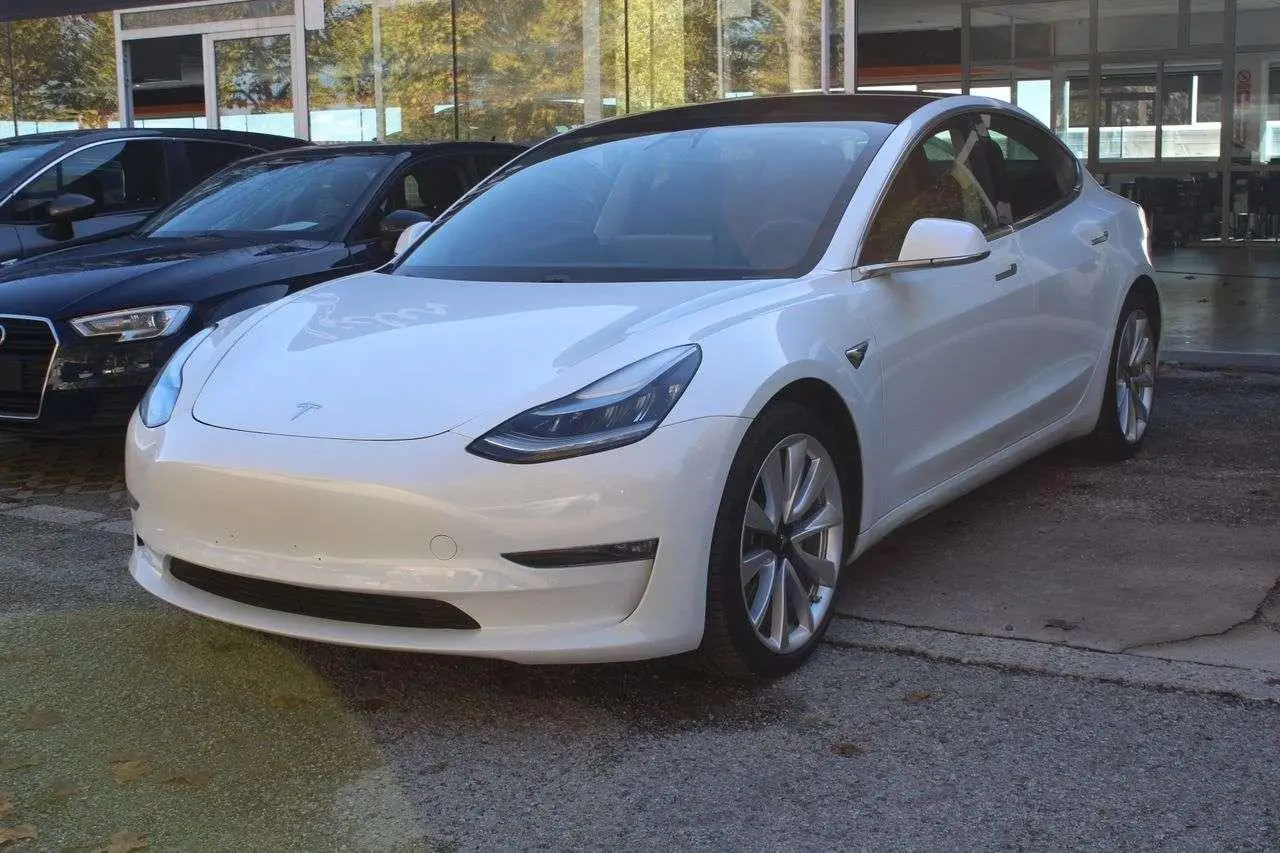 Photo 1 : Tesla Model 3 2020 Electric