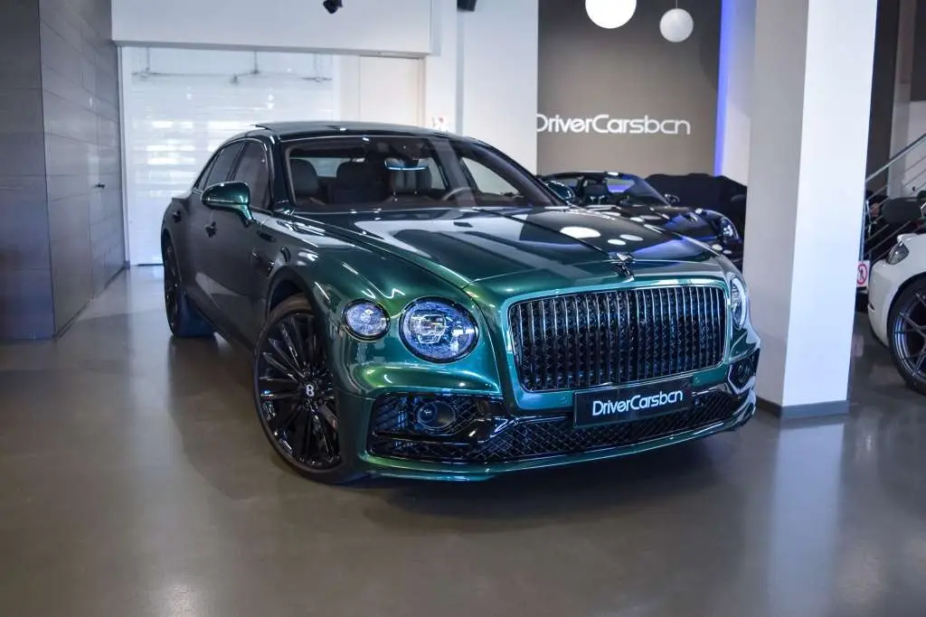 Photo 1 : Bentley Flying Spur 2024 Petrol