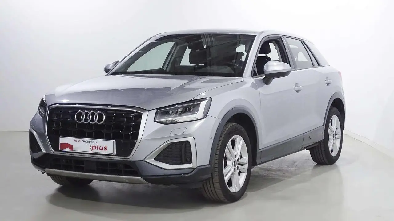 Photo 1 : Audi Q2 2021 Petrol