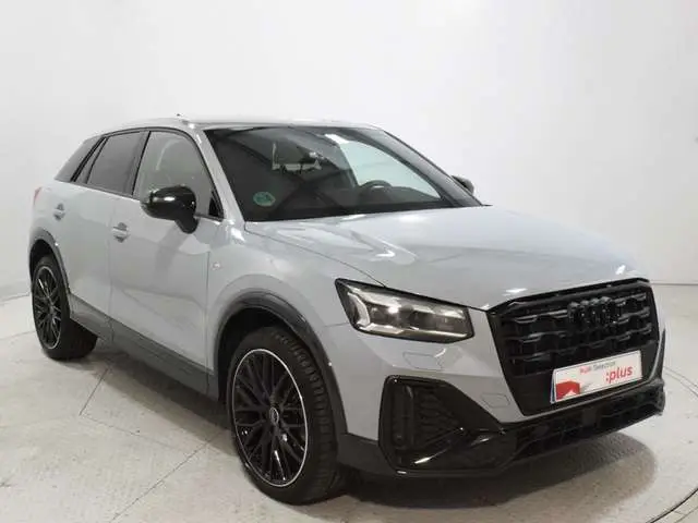 Photo 1 : Audi Q2 2024 Essence