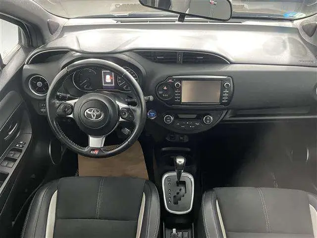 Photo 1 : Toyota Yaris 2019 Hybrid