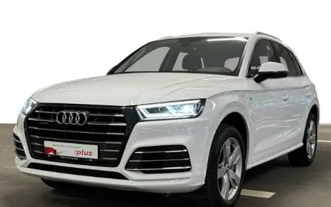 Photo 1 : Audi Q5 2020 Hybride