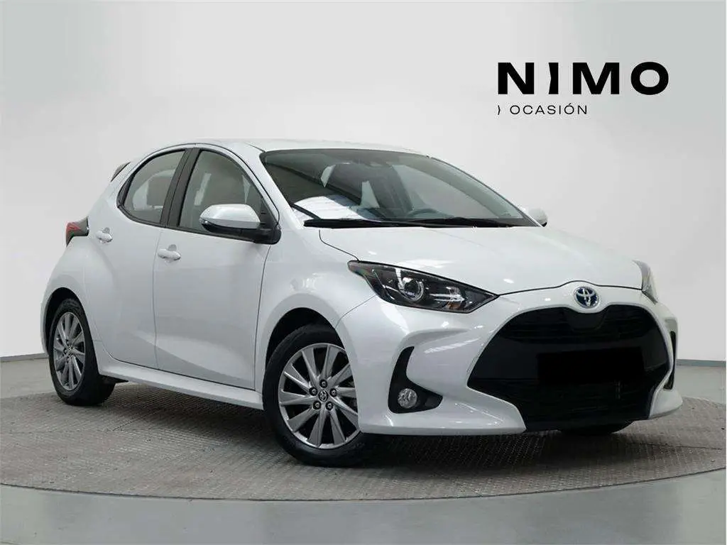 Photo 1 : Toyota Yaris 2023 Hybrid