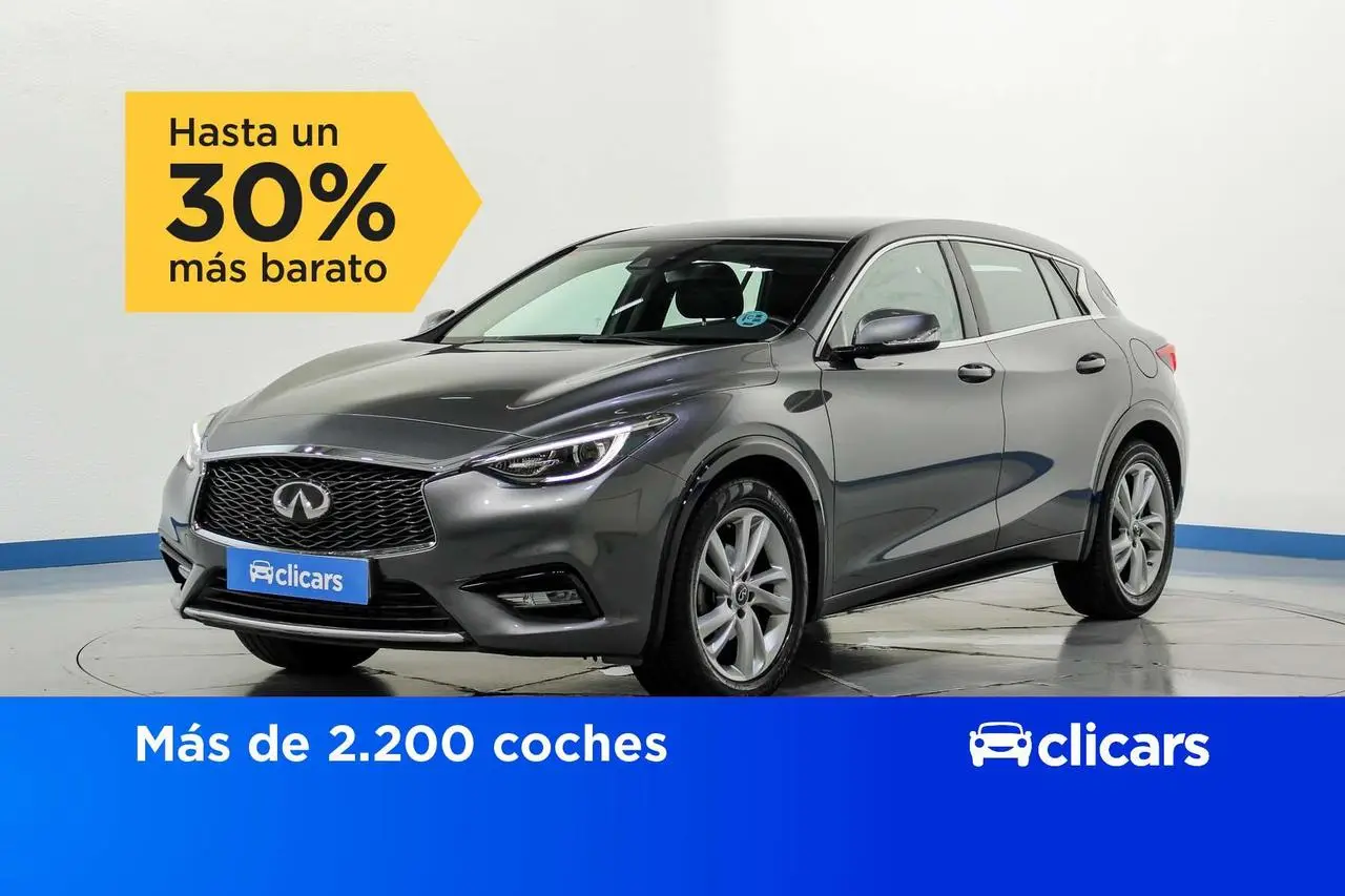 Photo 1 : Infiniti Q30 2018 Diesel