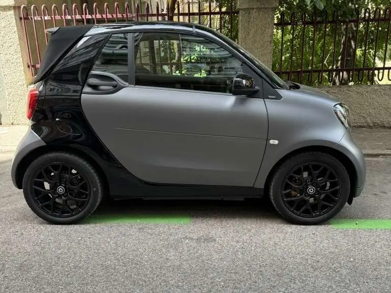 Photo 1 : Smart Fortwo 2016 Petrol