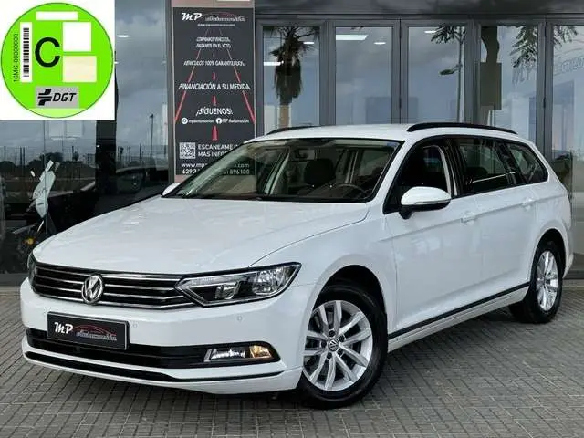 Photo 1 : Volkswagen Passat 2019 Diesel