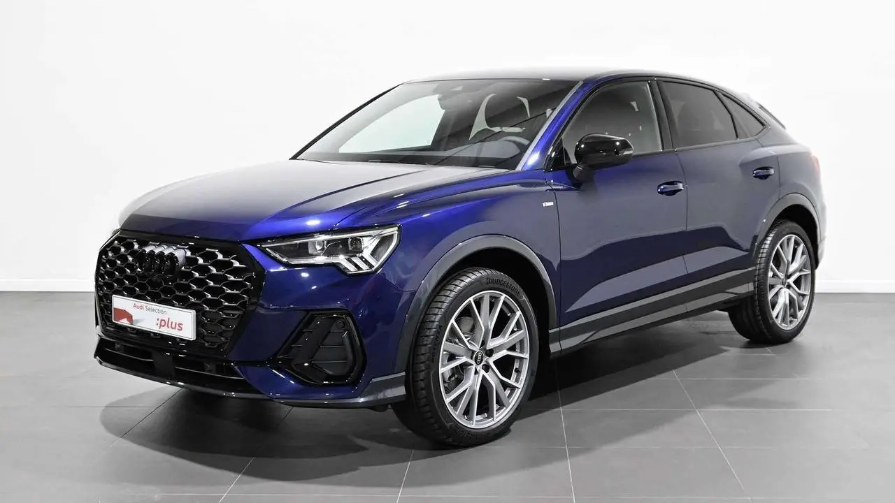 Photo 1 : Audi Q3 2024 Diesel