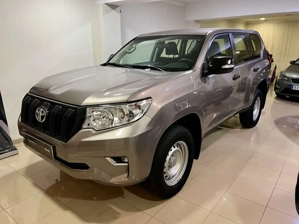 Photo 1 : Toyota Land Cruiser 2022 Diesel