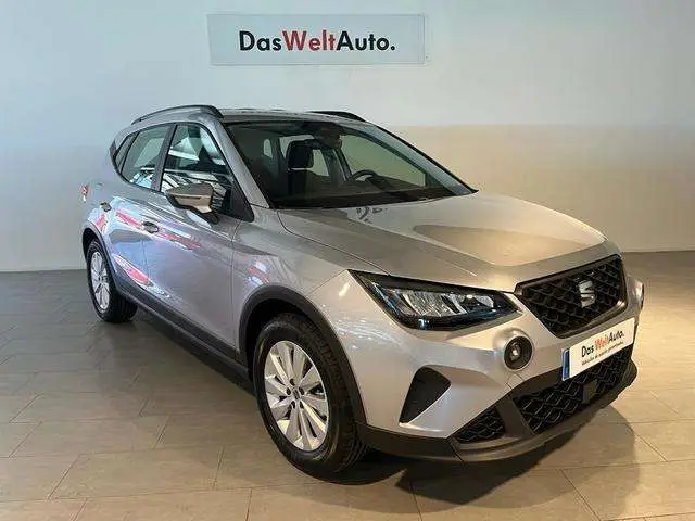 Photo 1 : Seat Arona 2023 Petrol