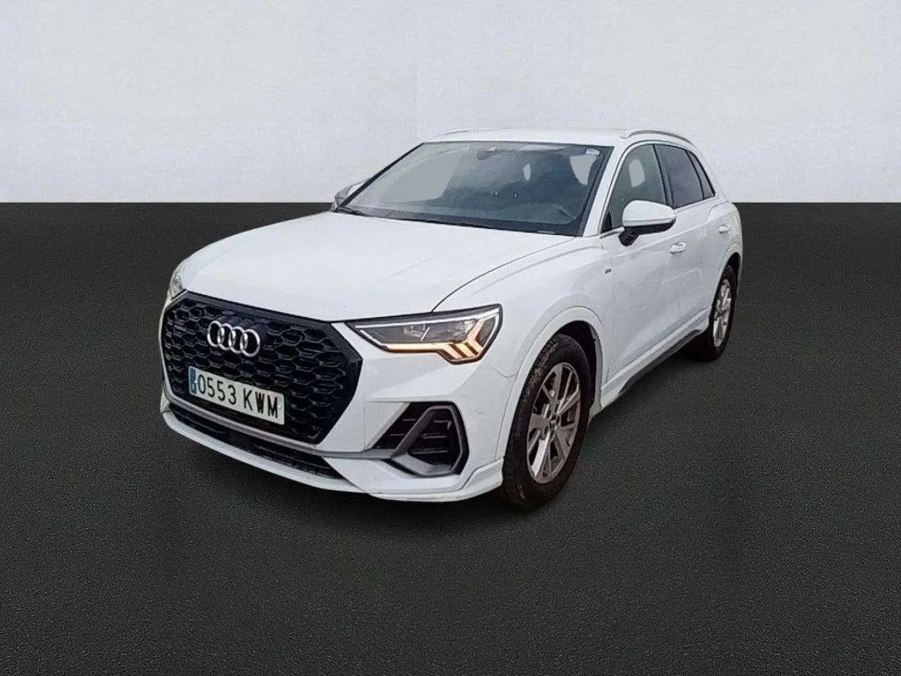 Photo 1 : Audi Q3 2019 Essence