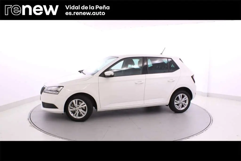 Photo 1 : Skoda Fabia 2020 Essence