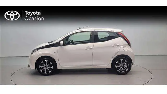 Photo 1 : Toyota Aygo 2020 Essence