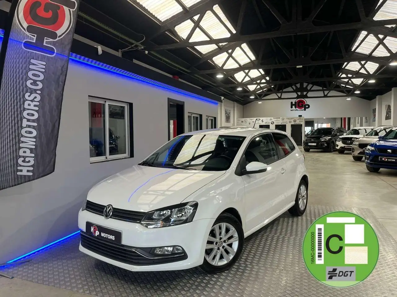 Photo 1 : Volkswagen Polo 2017 Petrol