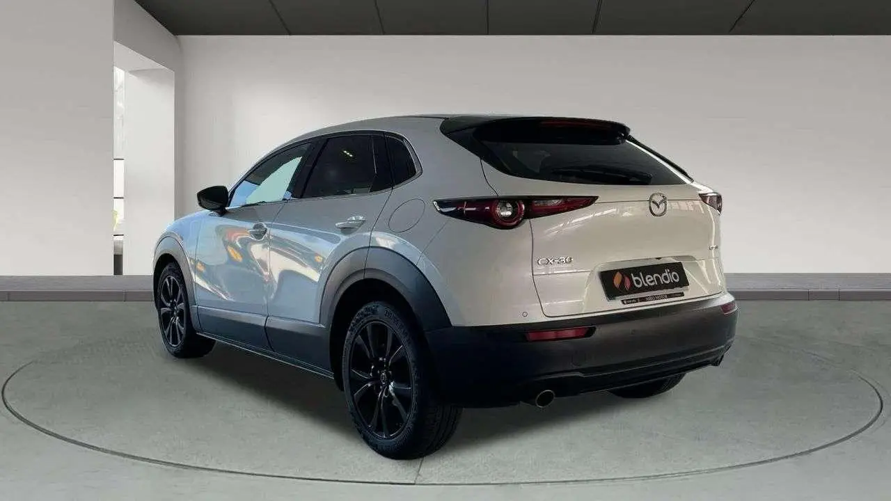 Photo 1 : Mazda Cx-30 2022 Petrol