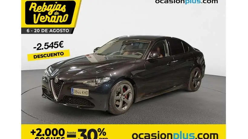 Photo 1 : Alfa Romeo Giulia 2018 Essence