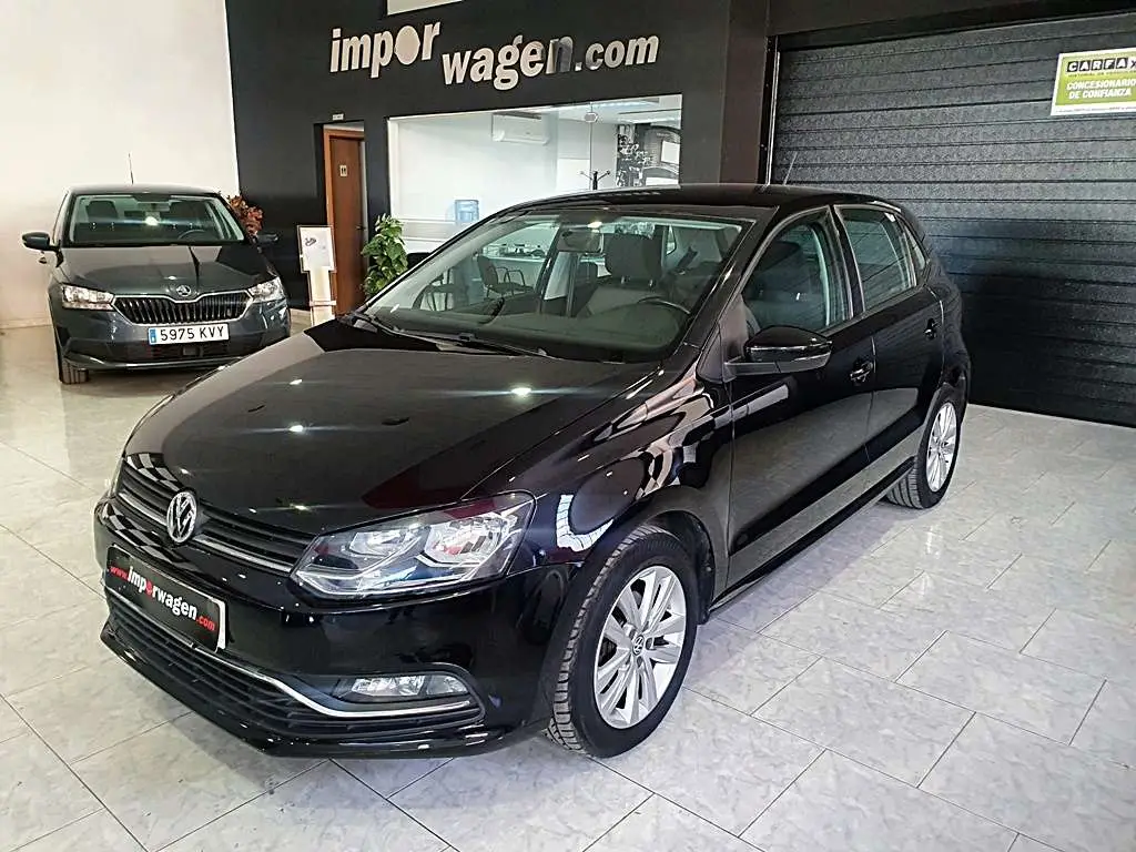 Photo 1 : Volkswagen Polo 2017 Petrol