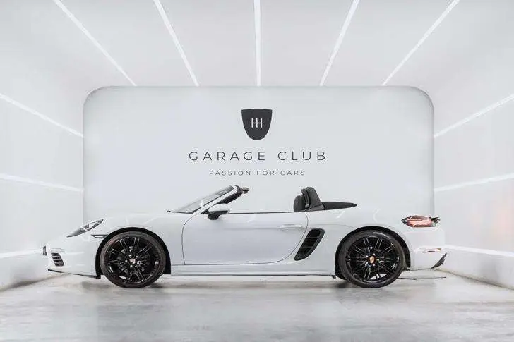 Photo 1 : Porsche Boxster 2016 Essence