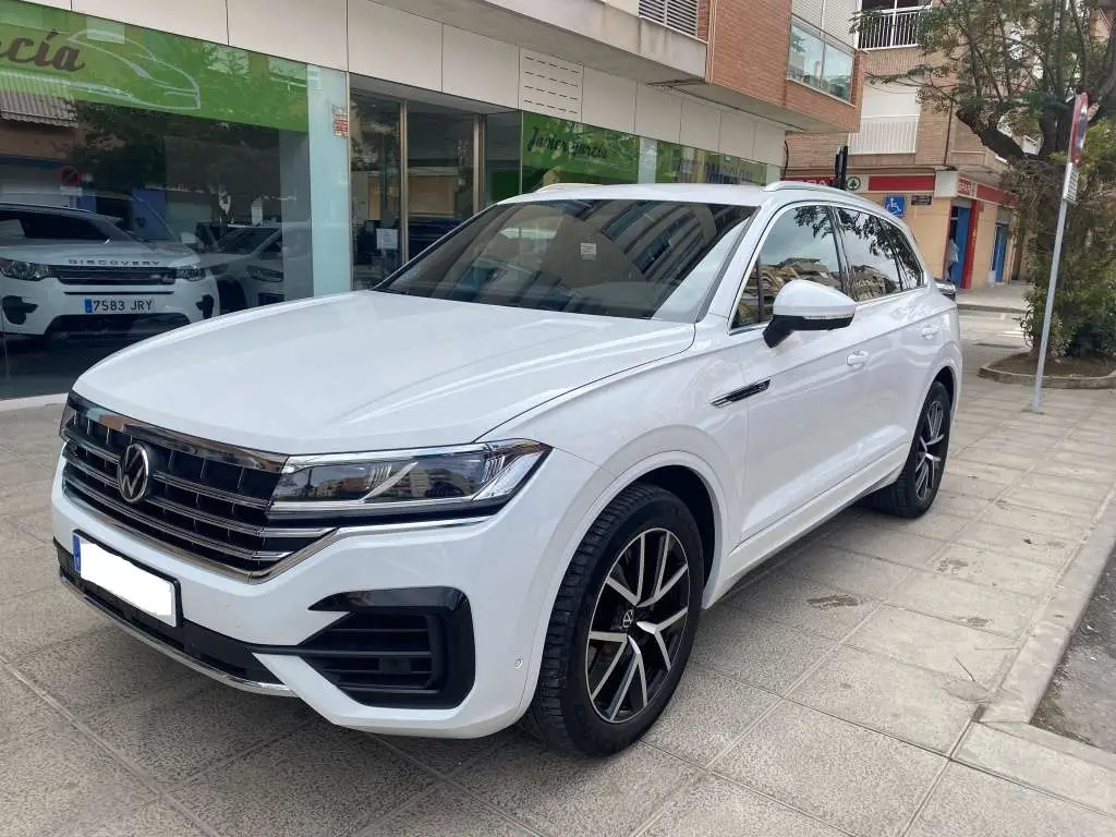 Photo 1 : Volkswagen Touareg 2022 Diesel