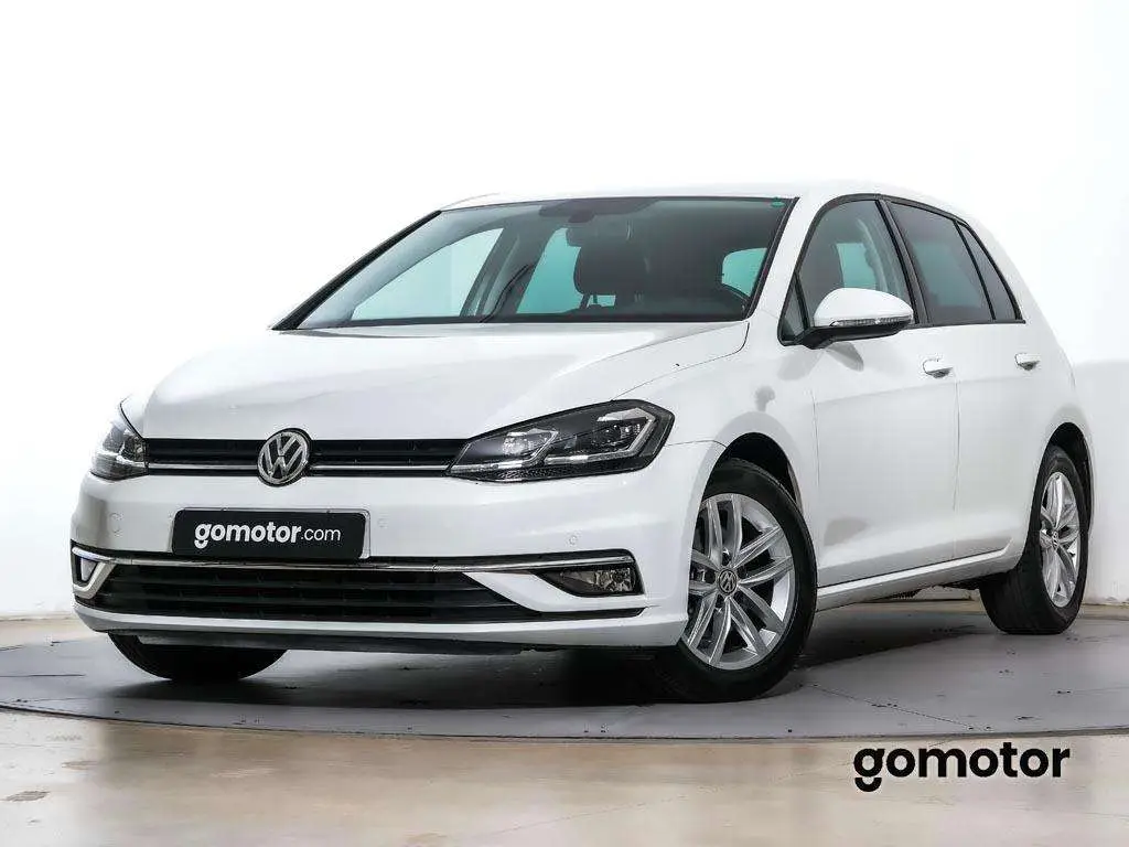 Photo 1 : Volkswagen Golf 2020 Essence