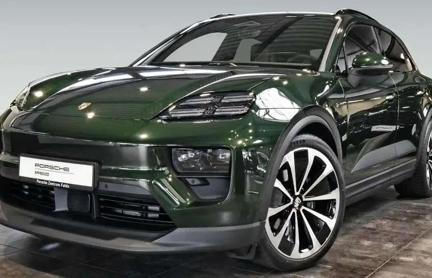 Photo 1 : Porsche Macan 2024 Electric