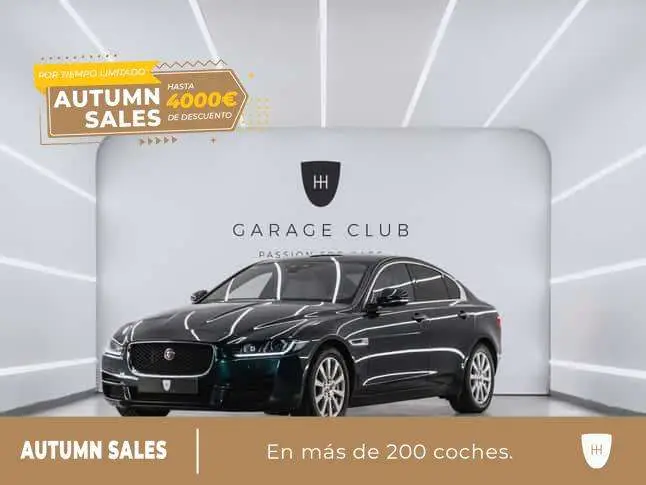 Photo 1 : Jaguar Xe 2015 Essence