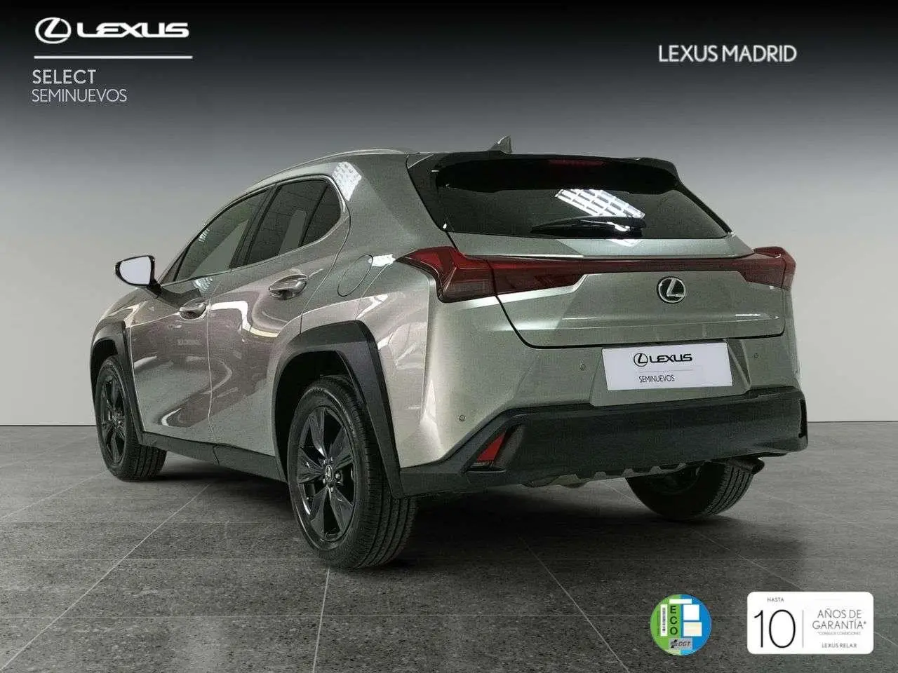 Photo 1 : Lexus Ux 2024 Hybrid