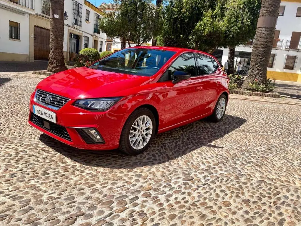 Photo 1 : Seat Ibiza 2023 Petrol