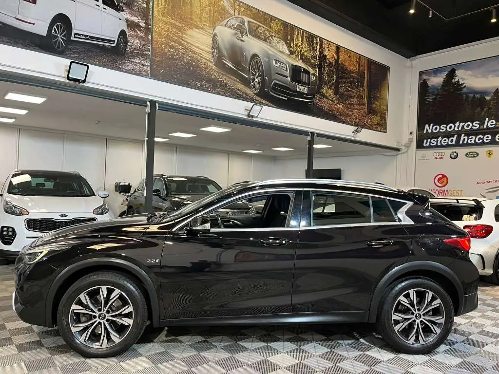 Photo 1 : Infiniti Qx30 2016 Diesel