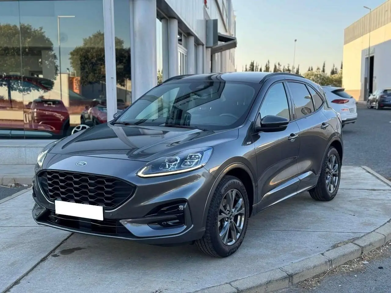 Photo 1 : Ford Kuga 2020 Essence