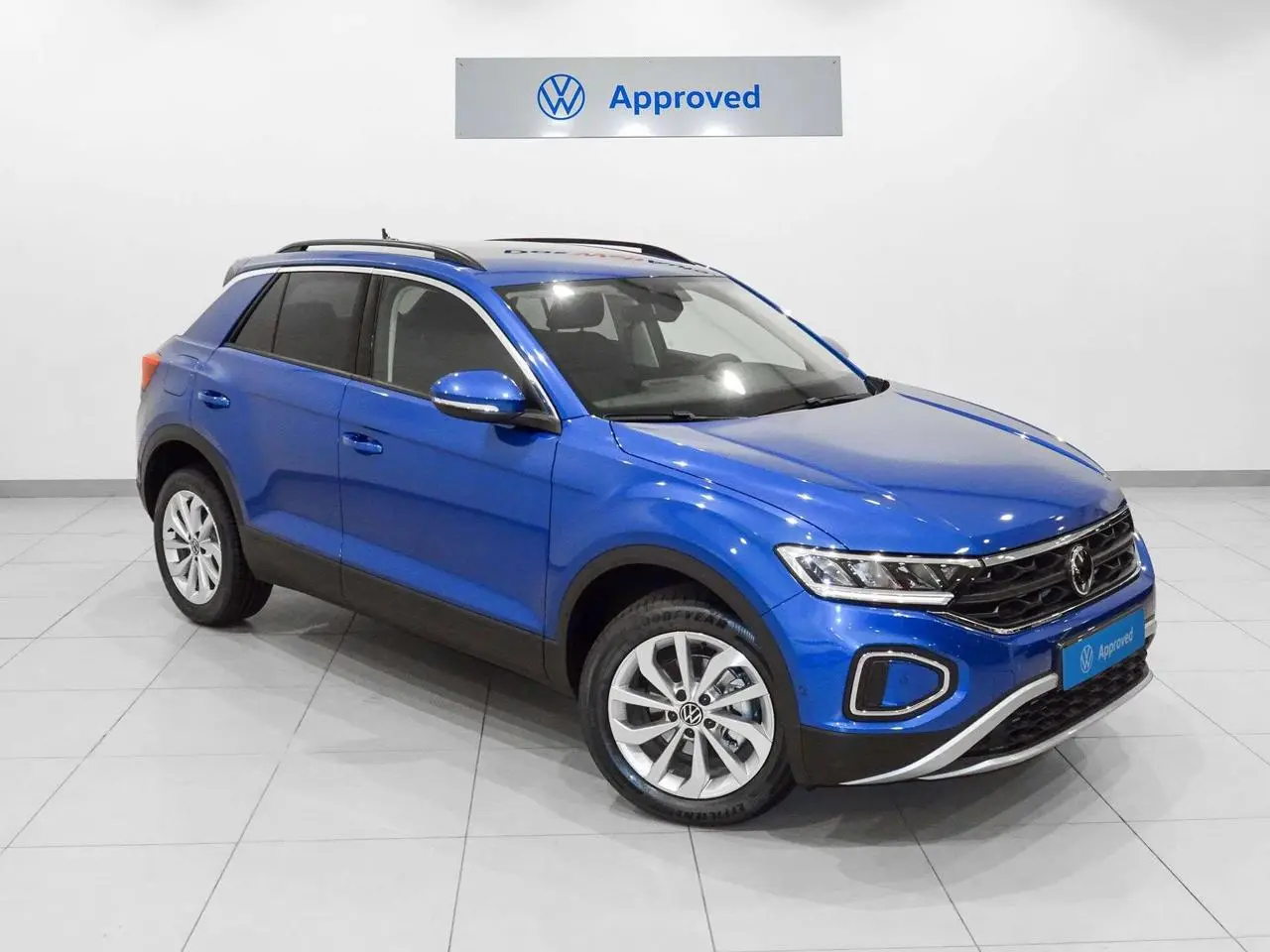 Photo 1 : Volkswagen T-roc 2023 Essence