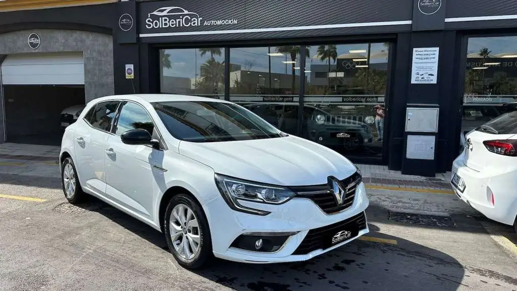 Photo 1 : Renault Megane 2018 Diesel