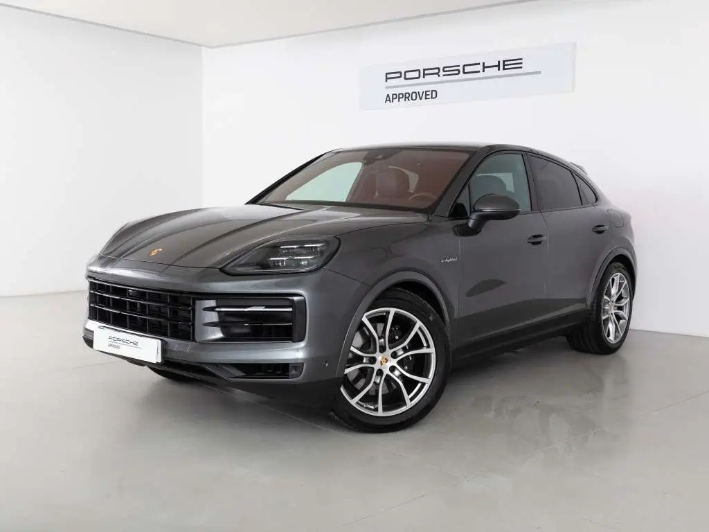 Photo 1 : Porsche Cayenne 2024 Hybrid