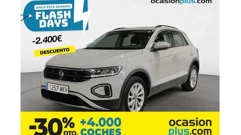 Photo 1 : Volkswagen T-roc 2023 Petrol