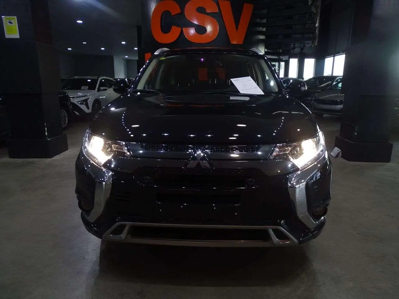 Photo 1 : Mitsubishi Outlander 2020 Électrique