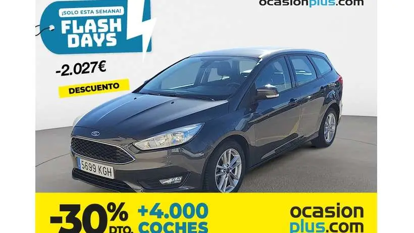 Photo 1 : Ford Focus 2017 Essence